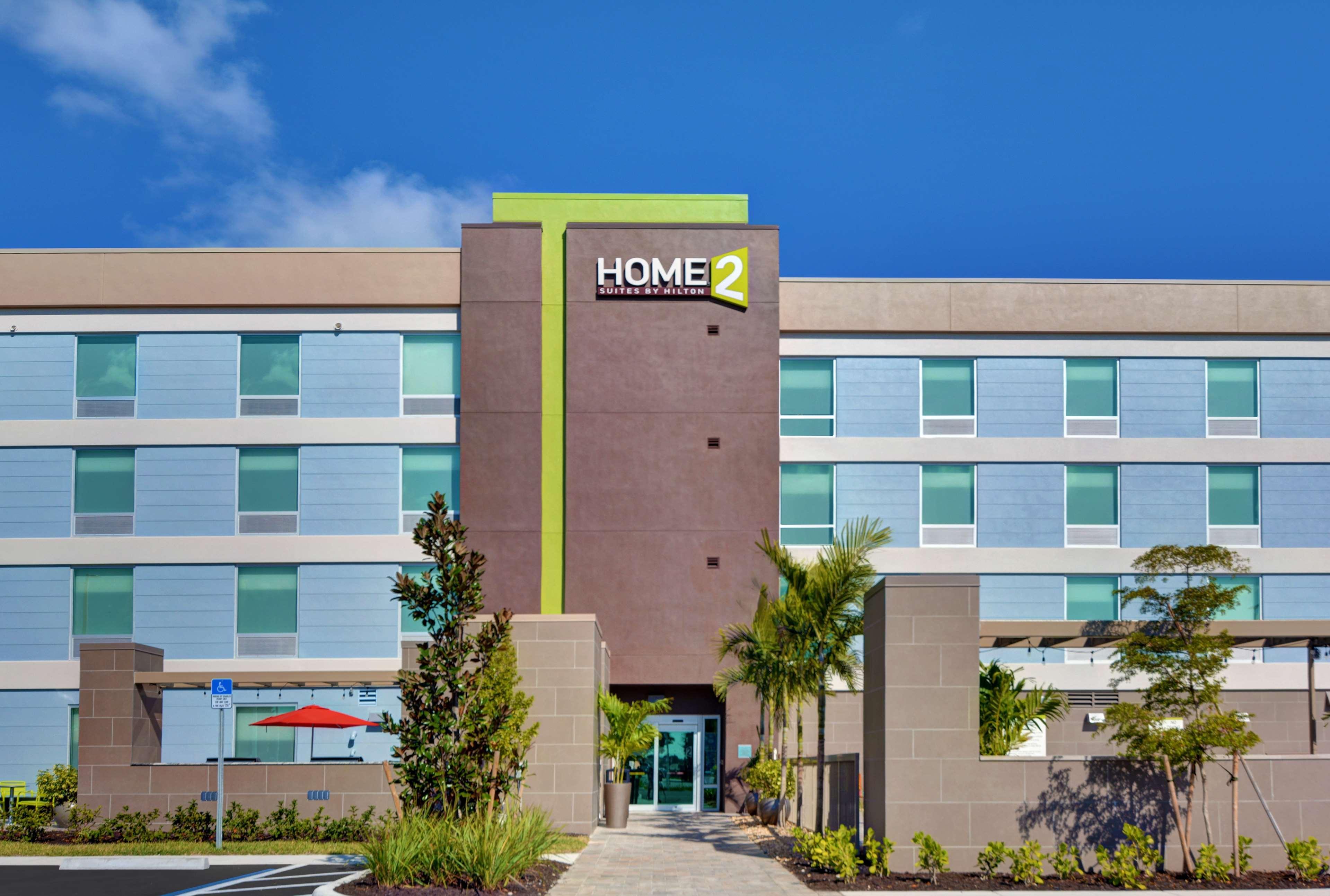 Home2 Suites By Hilton Fort Myers Colonial Blvd Εξωτερικό φωτογραφία